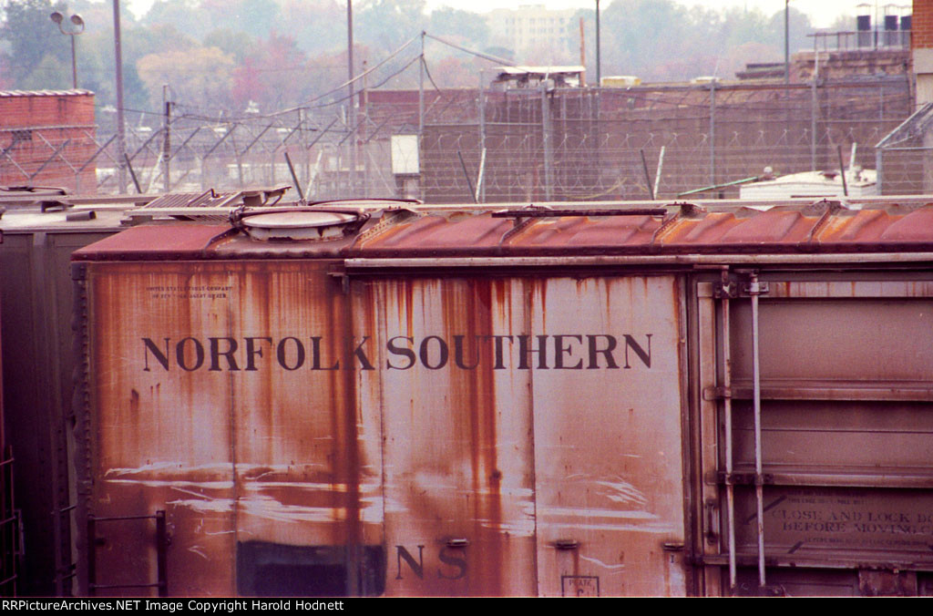 NS 1835 ("original NS") with roof hatches detail shot